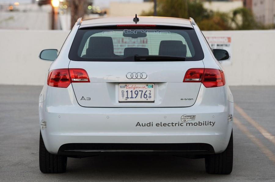  Audi A3 Sportback e-tron (8V) 2012 года  (NA) (фото 6 из 28)